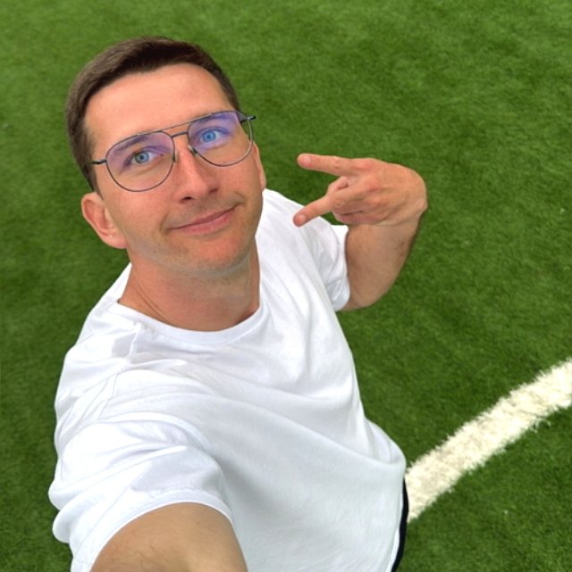 Сергей Хорошев снова снимает комнату у Дмитрия Луковкина