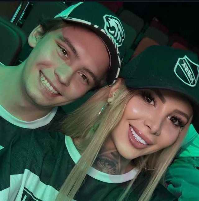 Клава Безверхова в полном восторге от мамы своего парня