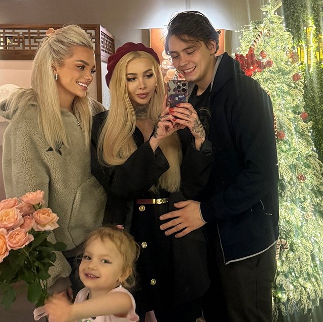 Клава Безверхова в полном восторге от мамы своего парня