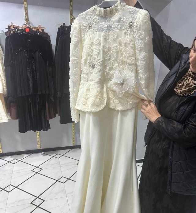 Анна Евстропова осталась без наряда на свадьбу друзей