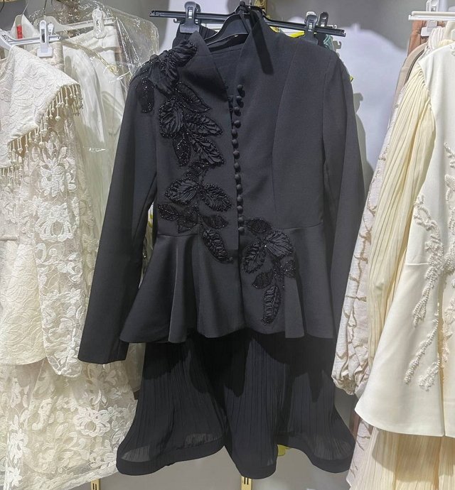 Анна Евстропова осталась без наряда на свадьбу друзей