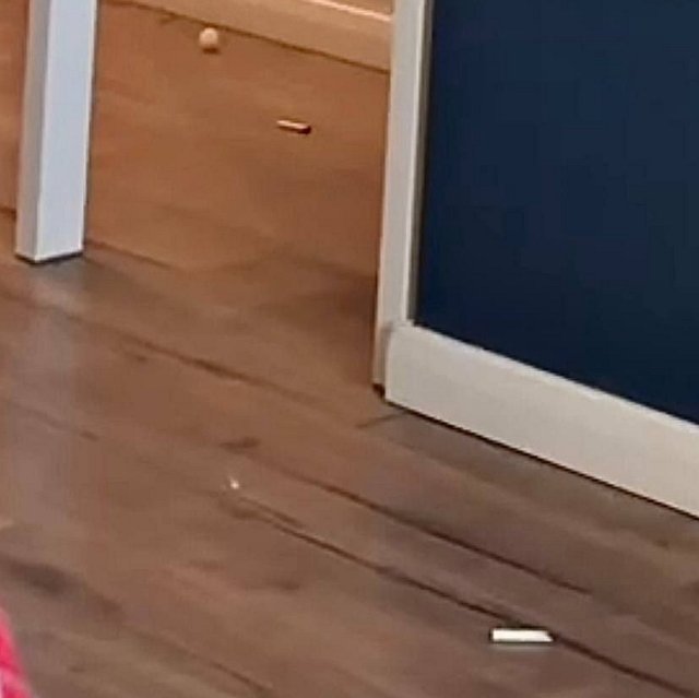 Александра Черно нашла время для похода в любимый караоке-бар