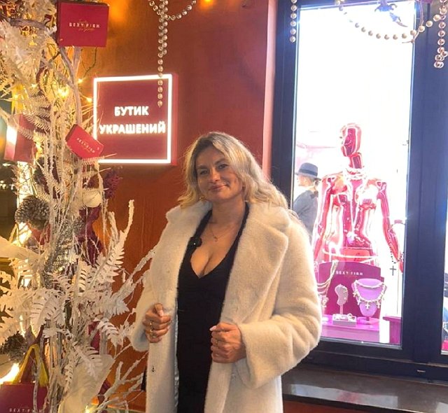 Вероника Гракович вернула в свою комнату нелюбимого мужа