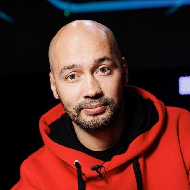 Андрей Черкасов сомневается в адекватности Вероники Гракович