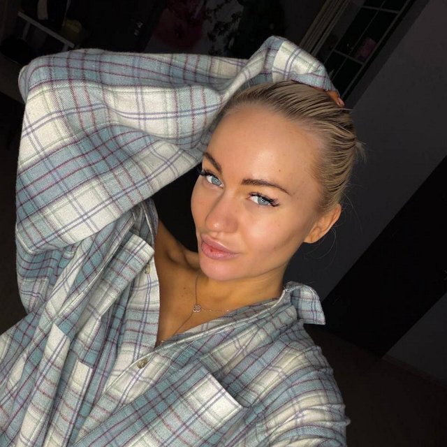 Никита Гуранда опять флиртует с Элиной Рахимовой