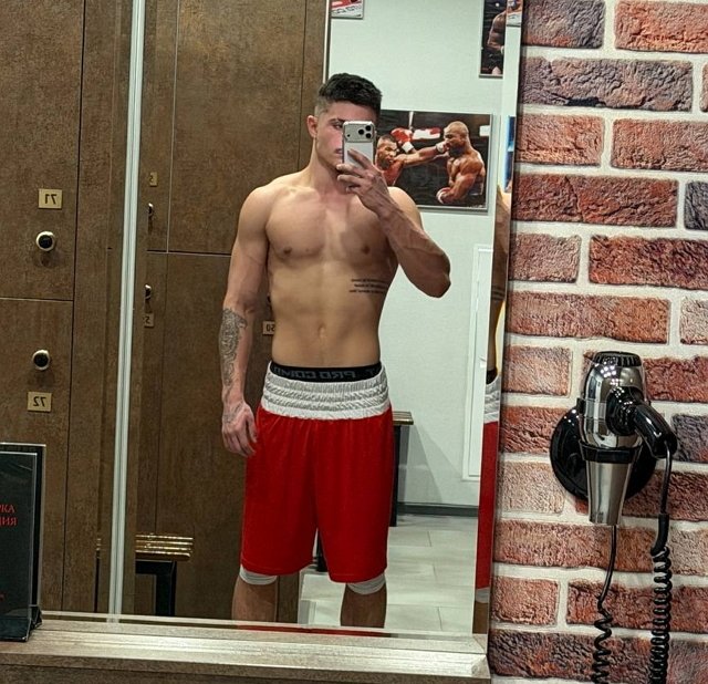 Боль в ребре не помешала Никите Гуранда вернуться к тренировкам