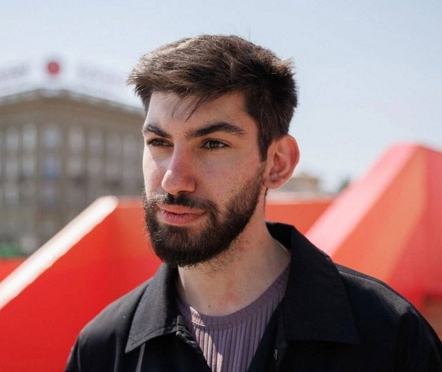 Рудольф Мелкумян привлёк внимание новенькой Дарьи