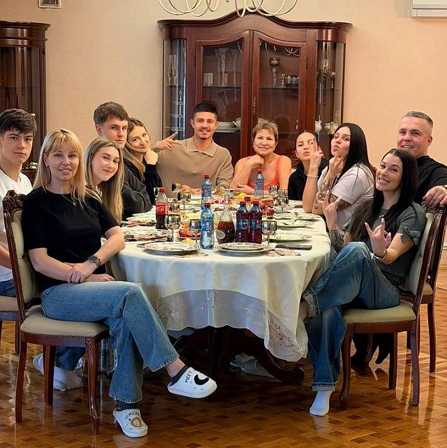 Никита Гуранда сделал родным пасхальный подарок