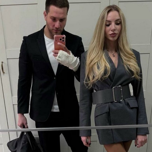 Владимир Балан был пойман на переписке с другой девушкой