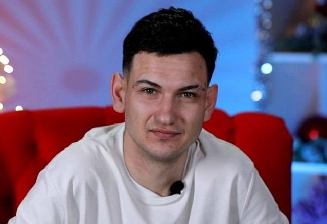 На поляне был замечен экс-участник Дома-2 Роман Кузин