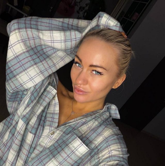 Евгения Хорошева вчера демонстративно ушла с выступления Рахимовой
