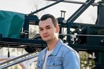 Антон Беккужев зазывает на конкурс Дома-2 Кристину Бухынбалтэ