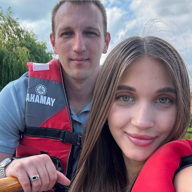 Алексей Ванин радует Настю Ситникову романтиками и сюрпризами