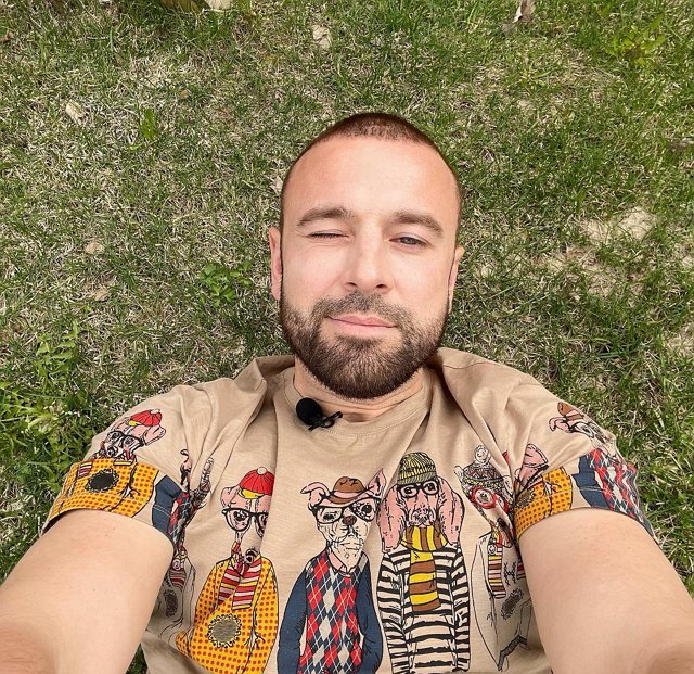 Алексей Адеев нанёс физическую травму Иване Михайличенко Алексей Адеев нанёс физическую травму Иване Михайличенко