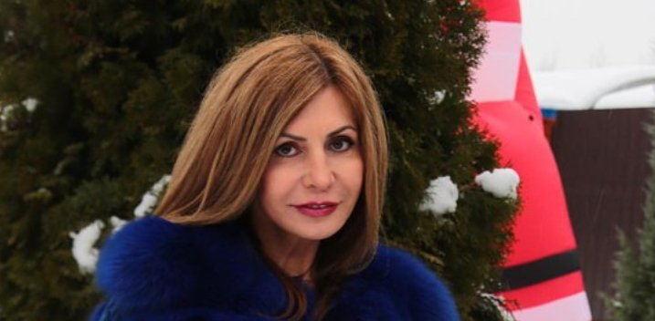 «СтарХит»: Ирина Агибалова показала осиную талию