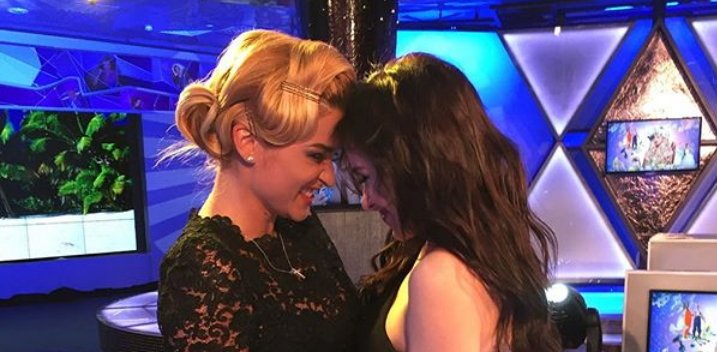 «СтарХит»: Елена Темникова побывала в гостях у Дома-2