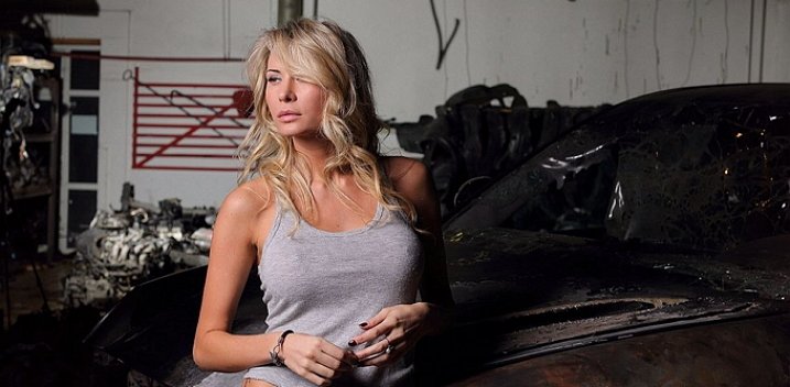 «СтарХит»: Элина Карякина стремительно худеет