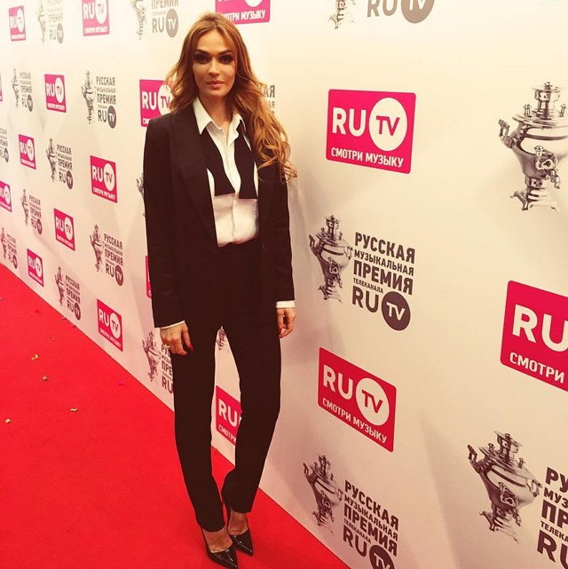 Бузова и Бородина на премии RuTV-2016