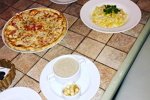 Катя Жужа нашла таракана в еде кафе «Пронто»